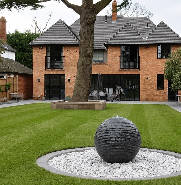 Lawn Img 2